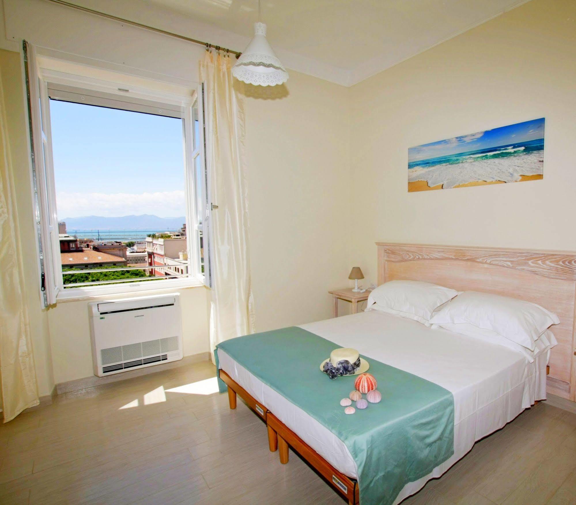 Brezza Marina Luxury Rooms Cagliari Exterior foto