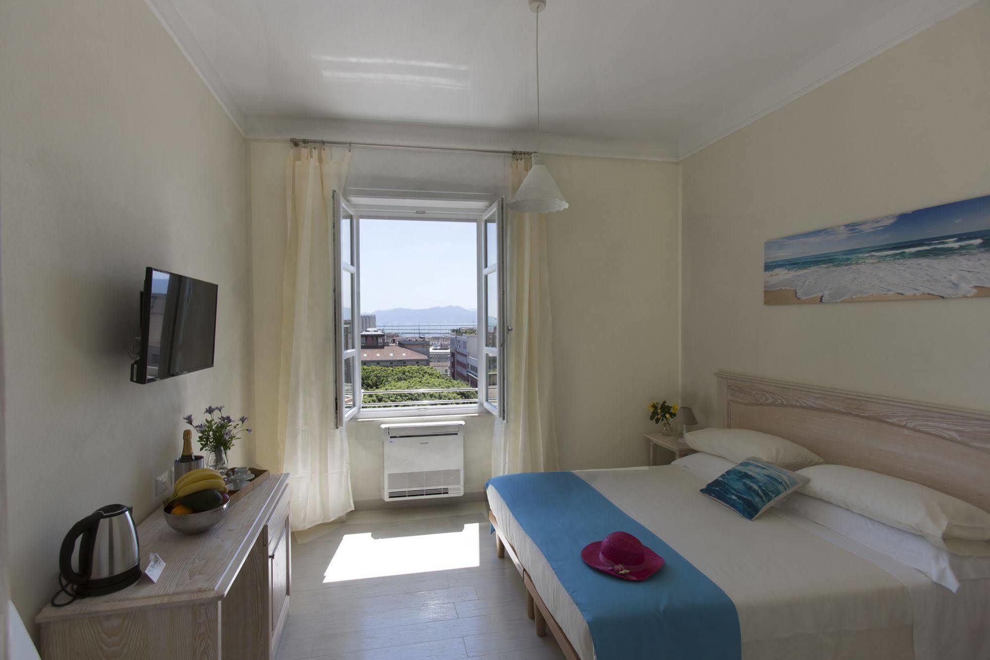 Brezza Marina Luxury Rooms Cagliari Exterior foto