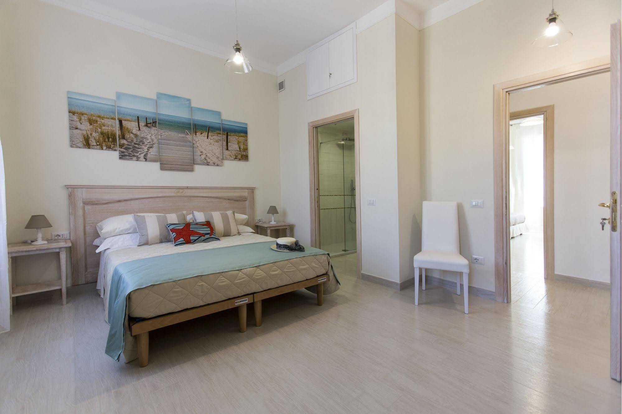 Brezza Marina Luxury Rooms Cagliari Exterior foto